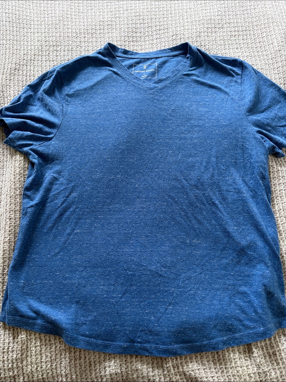 Men's Classic V-Neck Tee in Heather Navy